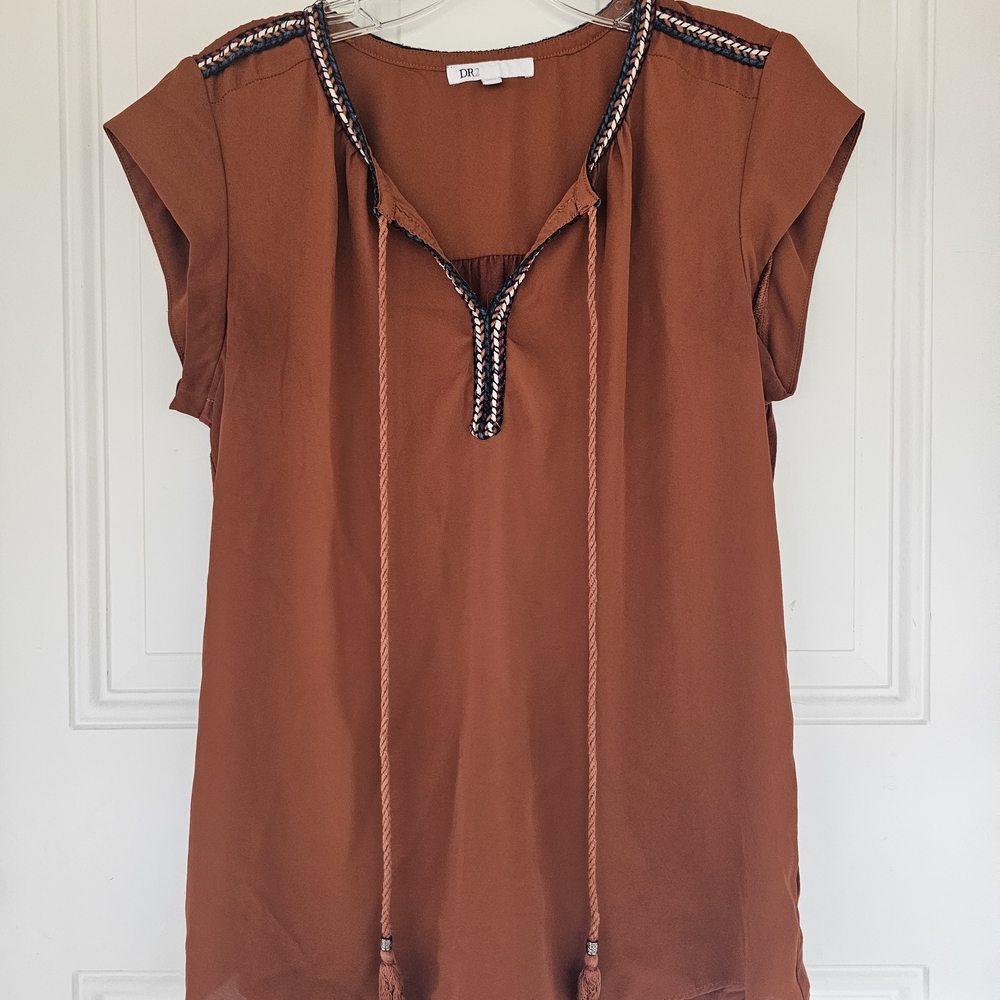 DR2 Women's Rust Blouse with Tassel Accents